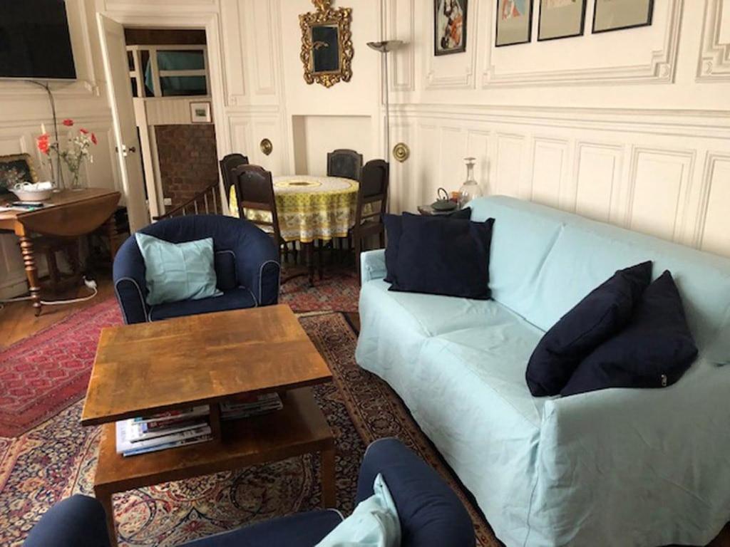 Le 35 Rue Coquilliere With Airport Pick-up Service Appartement *